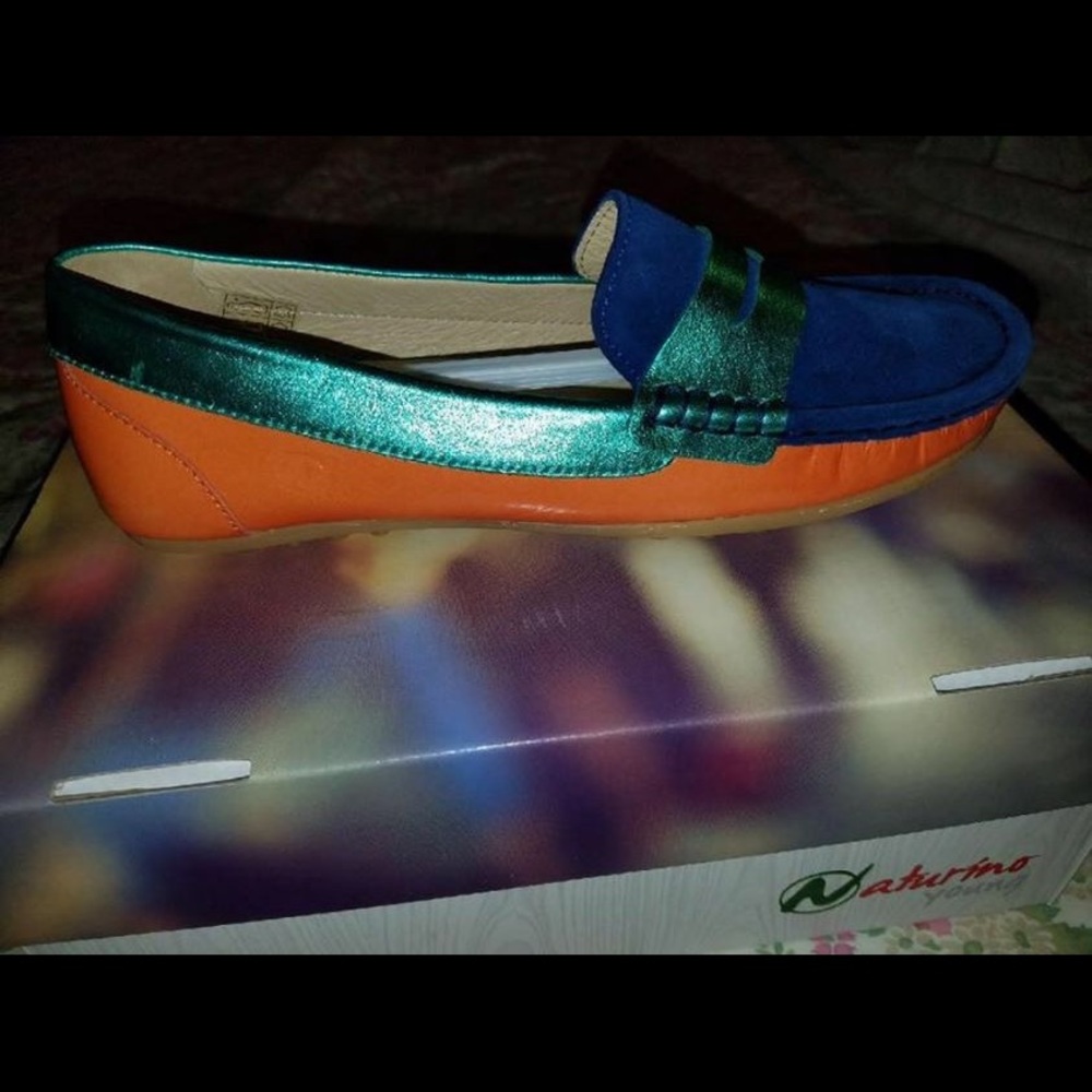 Girls Size 3/3.5 Colorblock Naturino Loafers