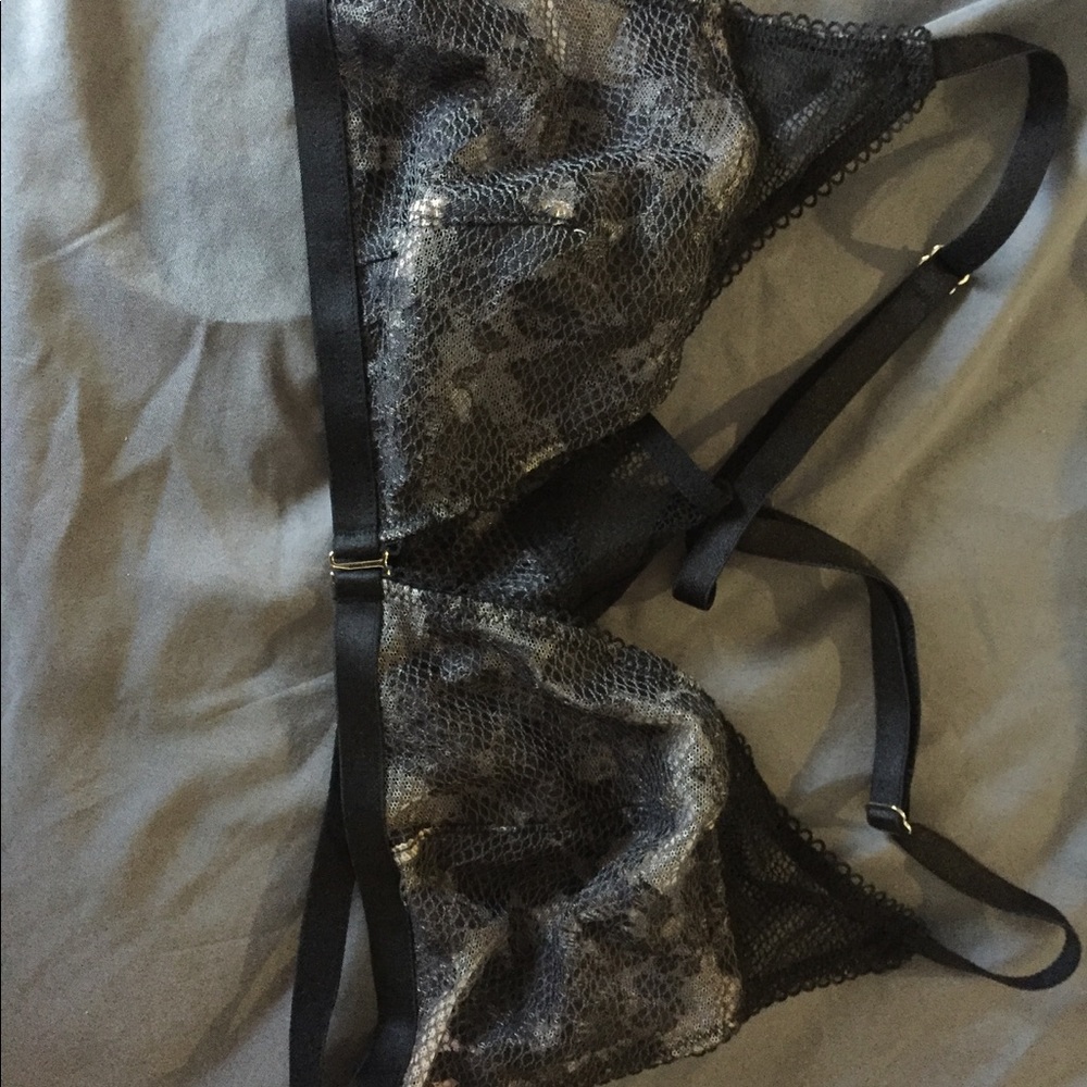 VS bralette