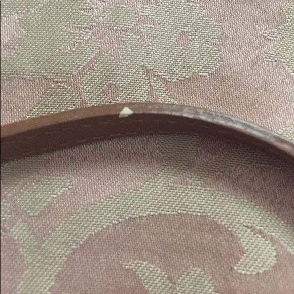 Authentic Coach wristlet - Picture 2 of 7