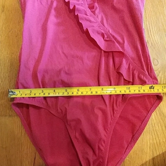 Assets by Spanx LNC Pink Swimsuit, 8/Sm - Picture 7 of 8