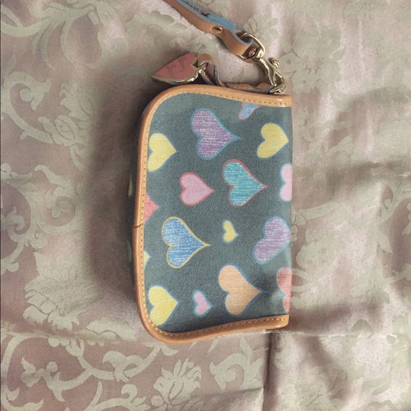 Dooney and Bourke wristlet - Picture 3 of 8