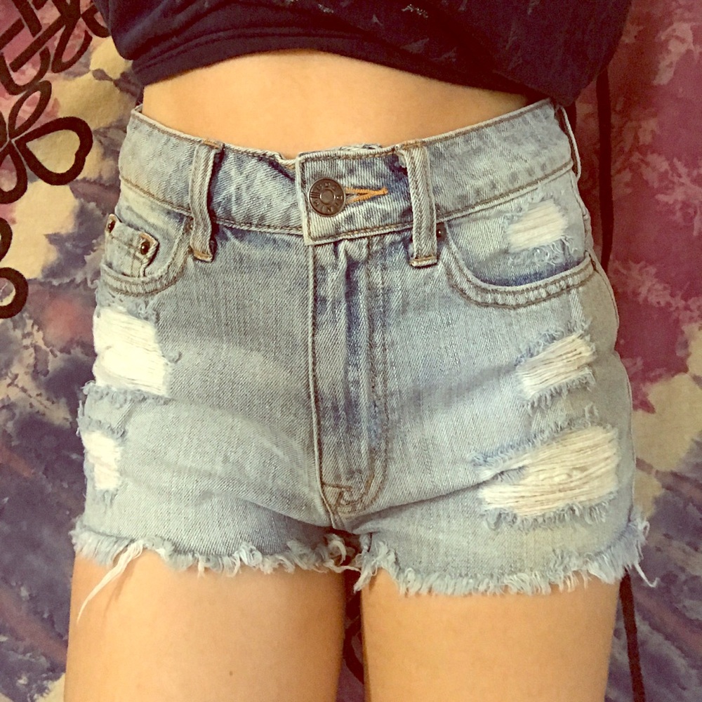 BDG High Waisted Denim Shorts (size 25W)