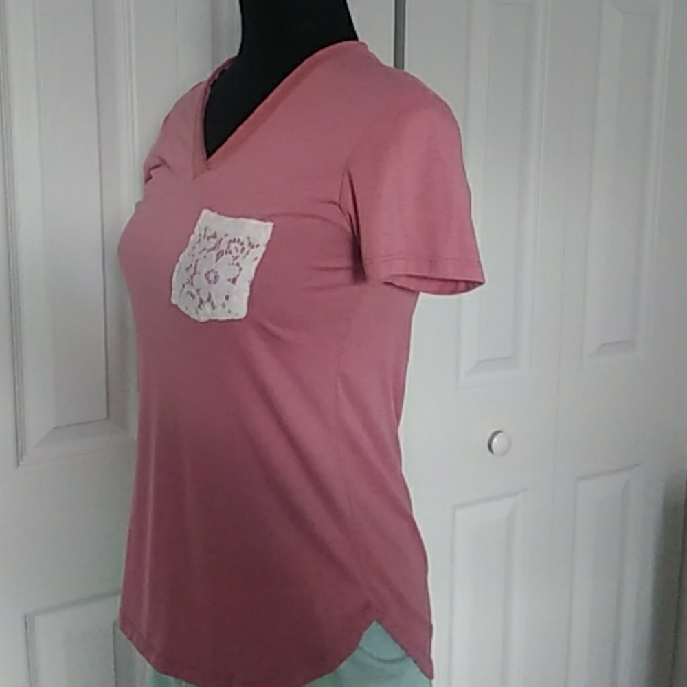 Shirt - Picture 2 of 4