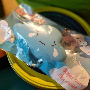 BUBU CLOUD JUMBO SLOW RISE SCENTED SQUISHy KAWaii