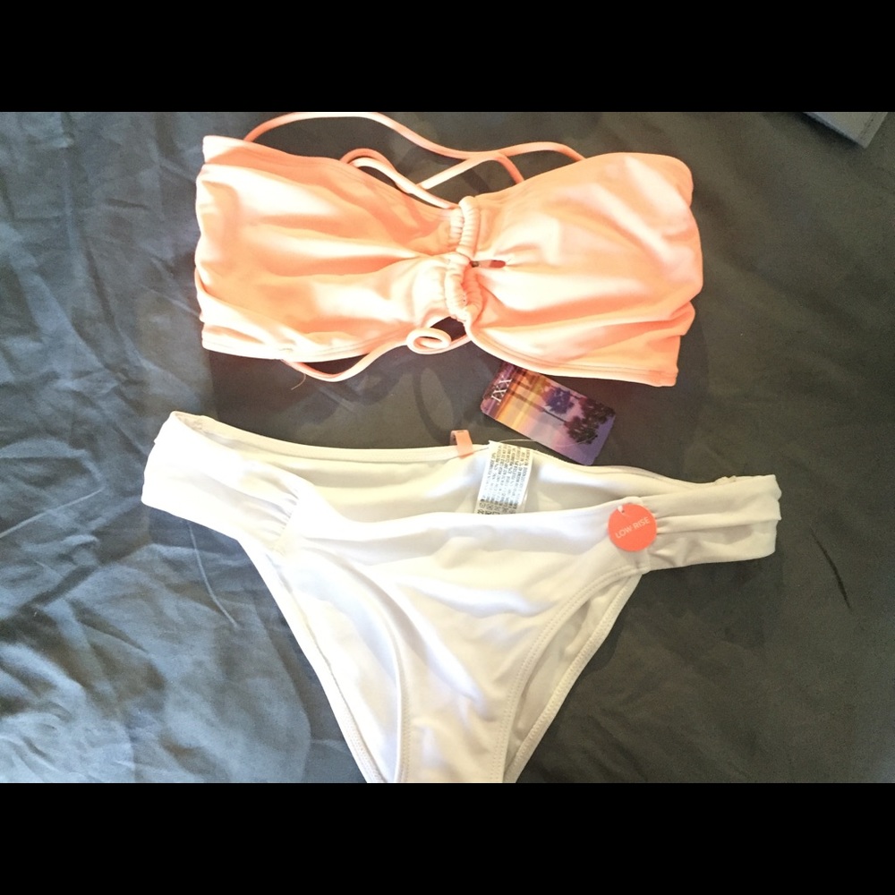 BRAND NEW SWIMSUIT