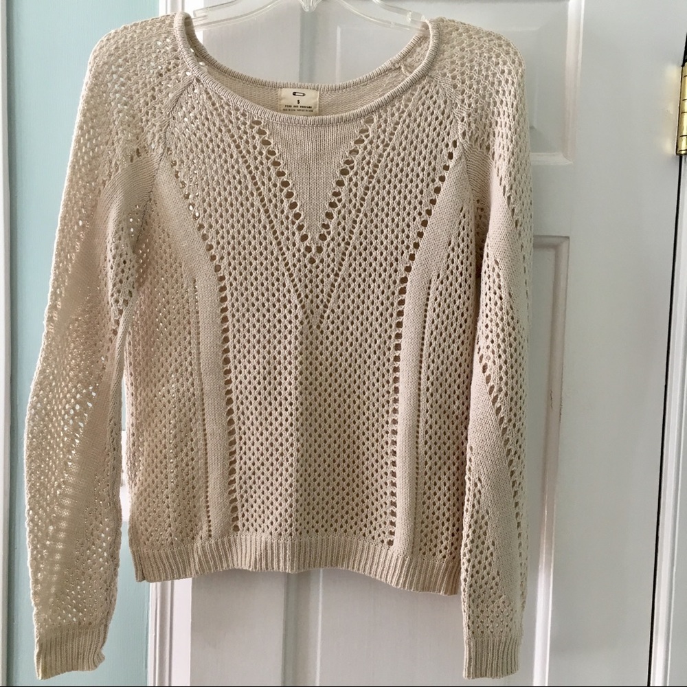Beige Crew Neck Sweater from Urban!