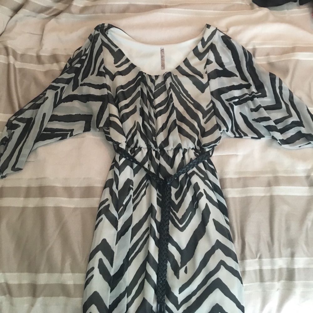 Black and beige cutout sleeve dress with belt