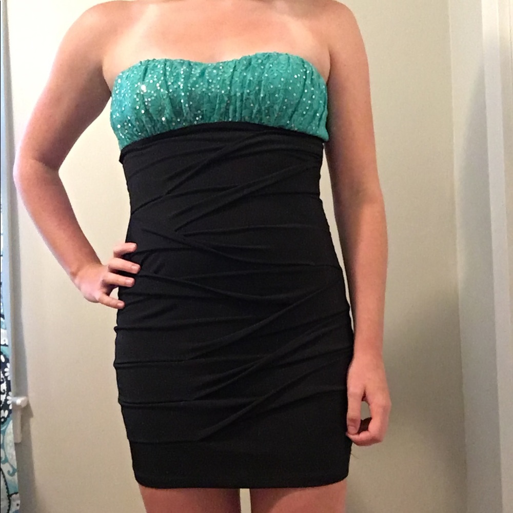 Black and teal strapless dress
