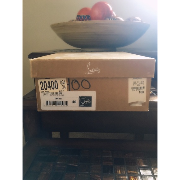 ⭐️ Host Pick ⭐️ Christian Louboutin Very Prive Peep Toe Pump 40 - Picture 4 of 8