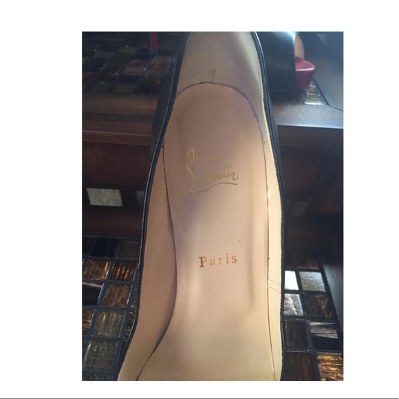 ⭐️ Host Pick ⭐️ Christian Louboutin Very Prive Peep Toe Pump 40 - Picture 8 of 8