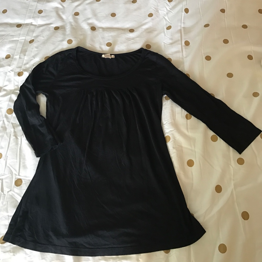 Plain black top