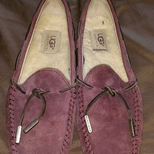 Uggs size 7 Driving slippers. EUC Burgundy