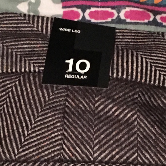 Limited - Picture 3 of 4