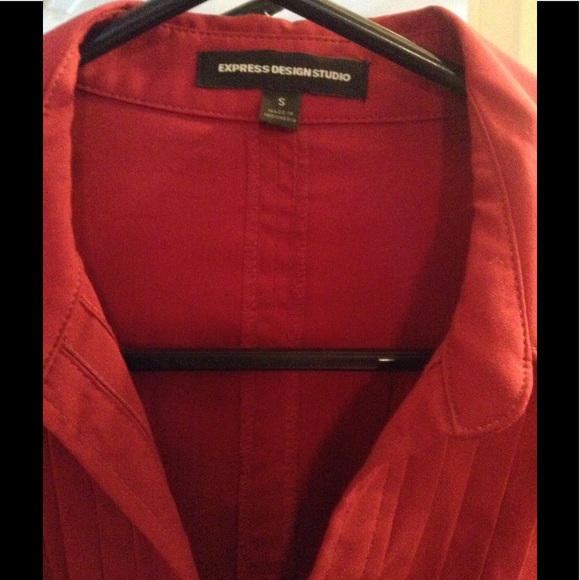 Express button down red - Picture 3 of 4