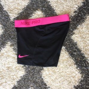 Nike • Dry fit • Pink • Shorts