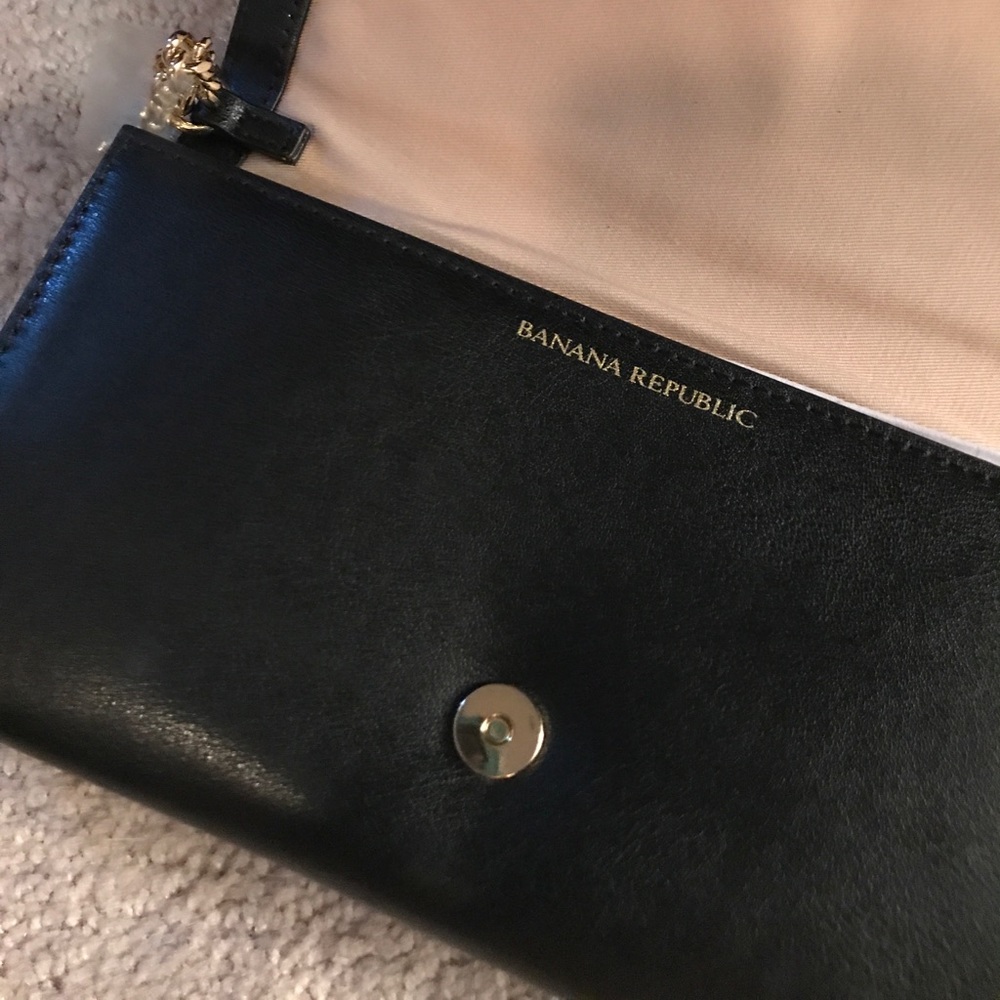 Banana Republic Black Cross-body 💕BRAND NEW - Picture 3 of 7