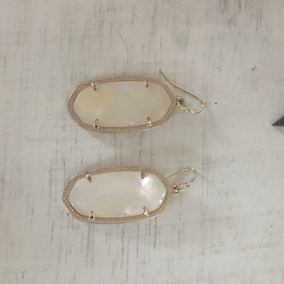 Jewelry - Kendra Scott earrings