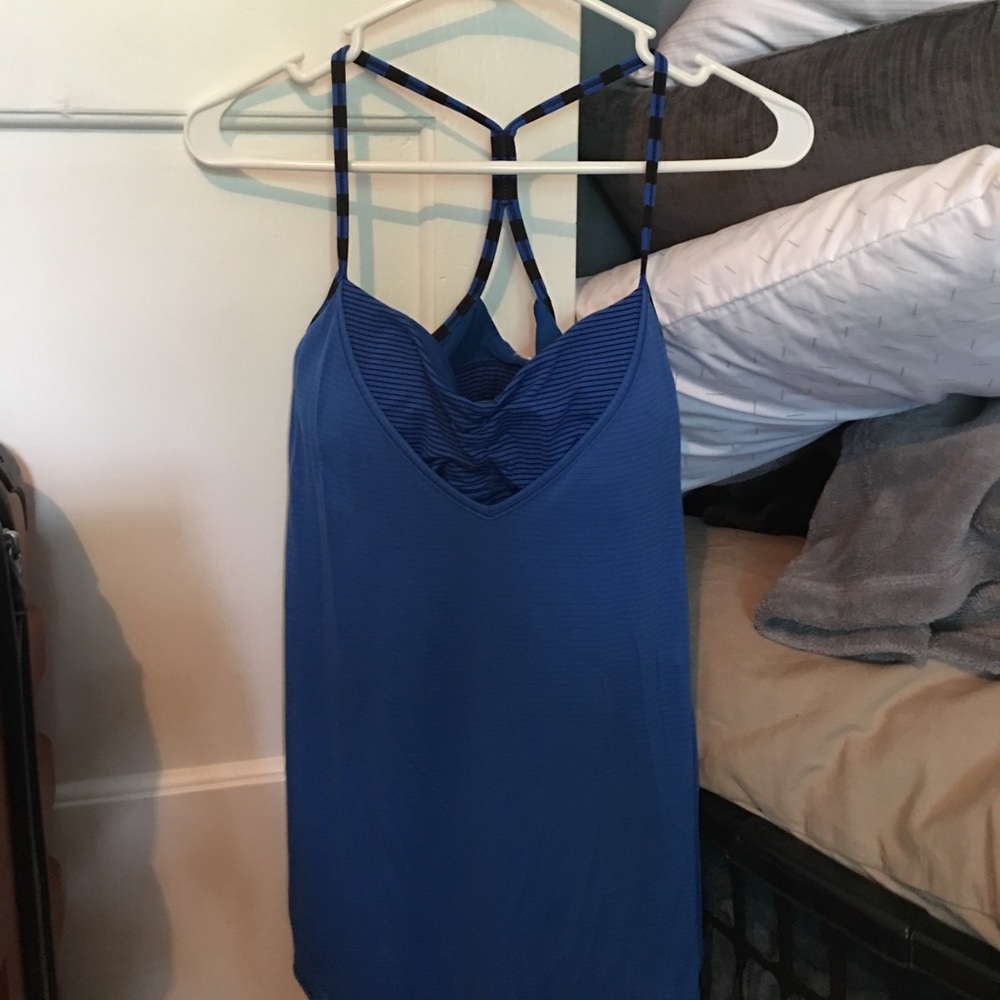 Lululemon tank
