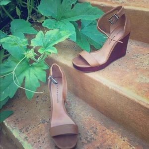 NEVER WORN LUCKY BRAND Wedges