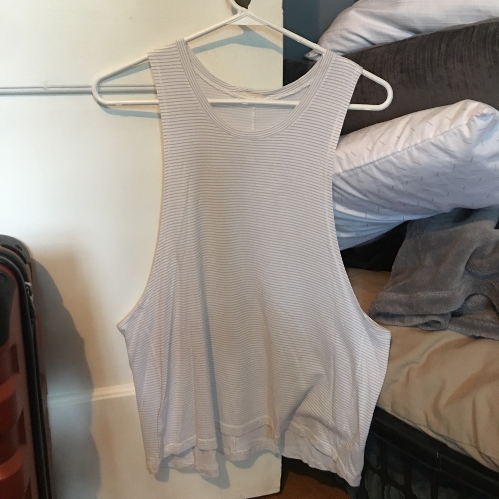Lululemon tank