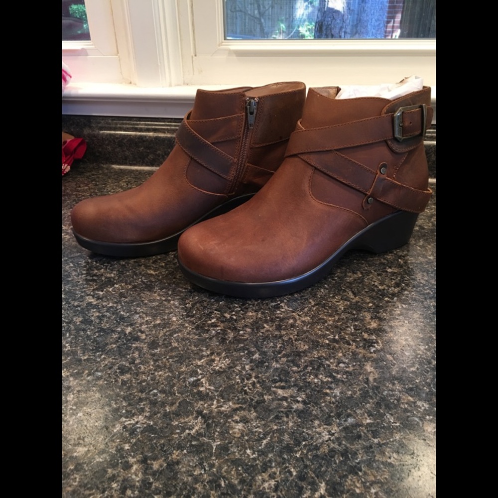 Alegria Boots -New