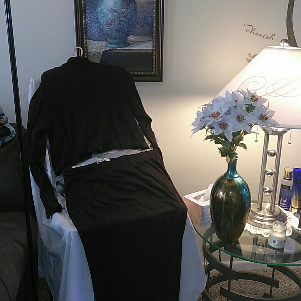 Plus size two-piece black outfit