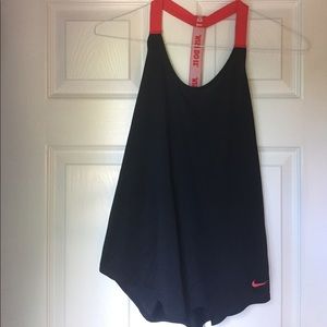 Nike workout tank top