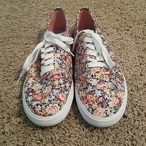 Floral shoes