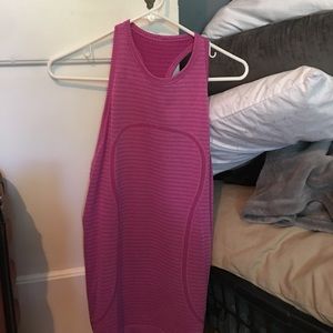 Lululemon tank
