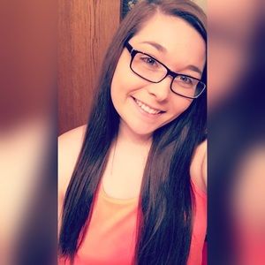 Meet your Posher, Cami