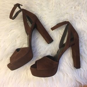 Stuart Weitzman MOST COMFORTABLE HEELS ever!!