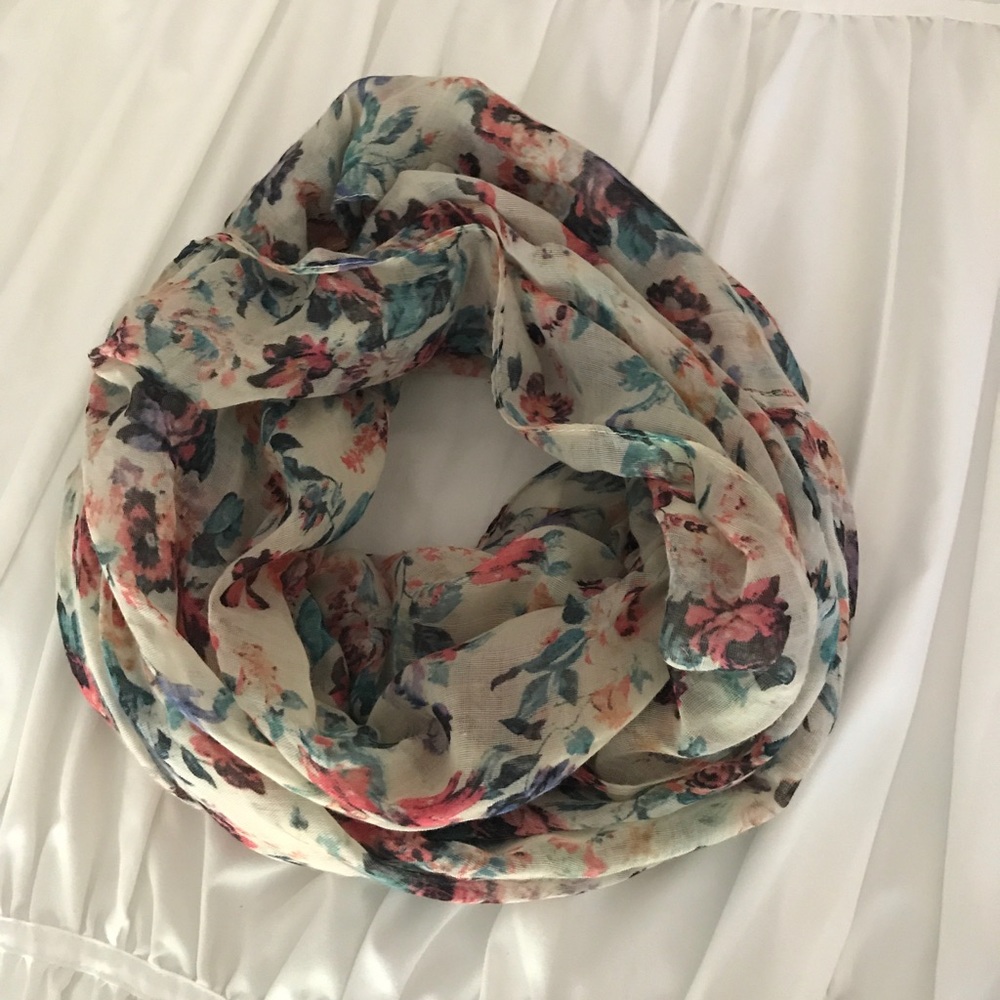 Infinity scarf