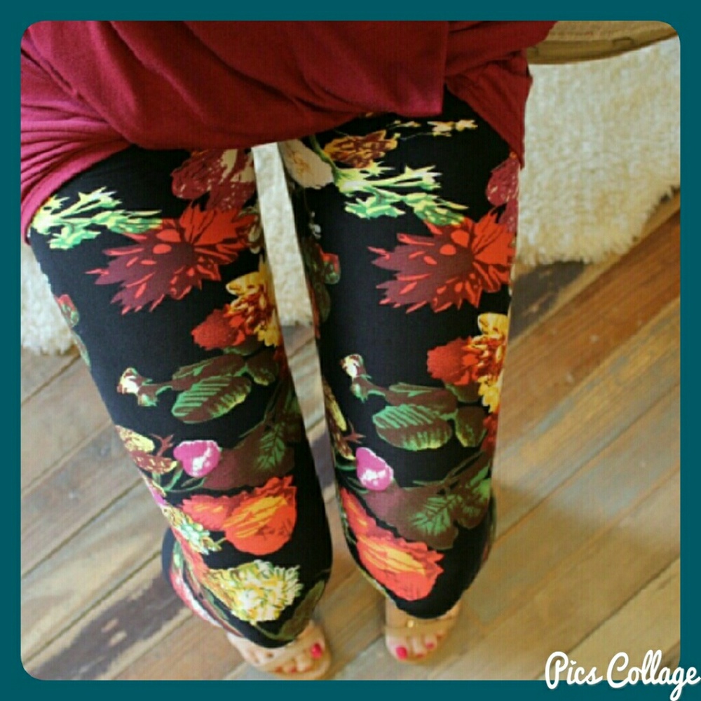 Dark Floral Brushed Leggings