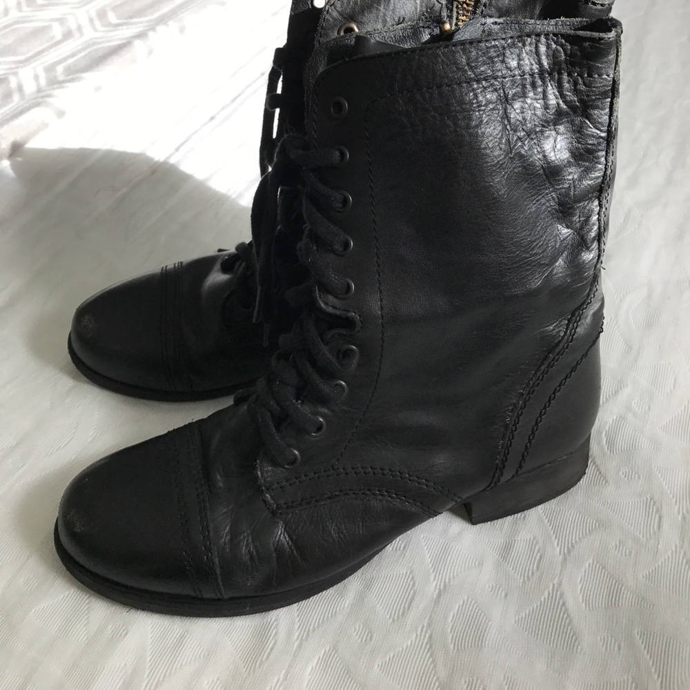 Steve Madden black boots