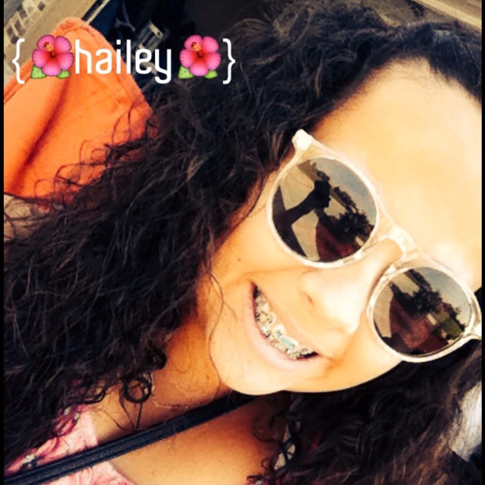 Meet your Posher, Hailey