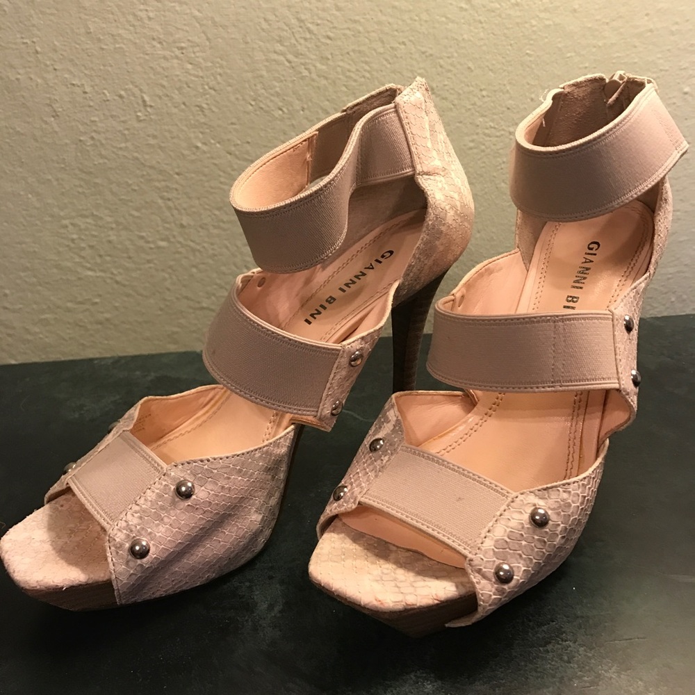 EVERYTHING MUST GO! SUPER CLEARANCE