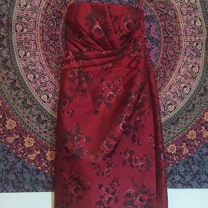 Rose printed red dress