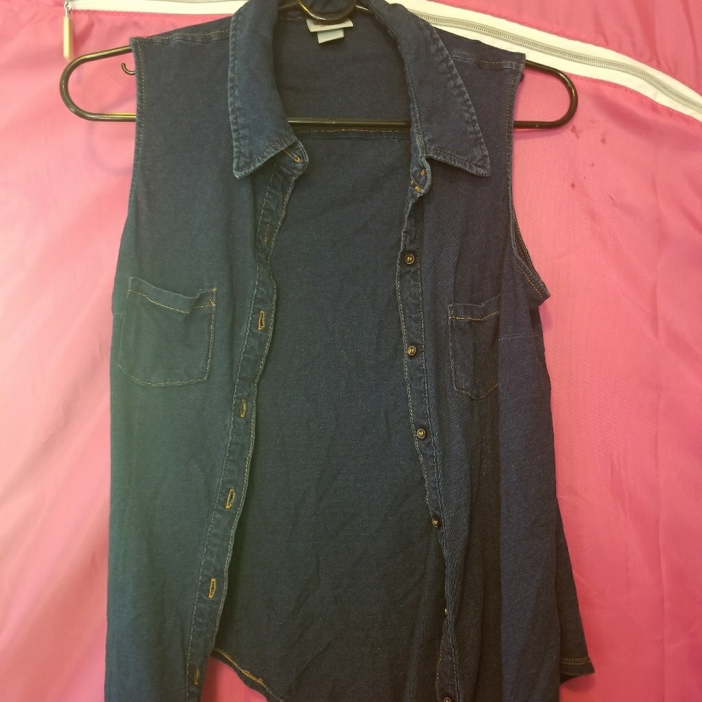 TRADED - Blue Dark Button Up