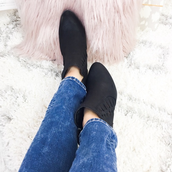 Black Cut out Booties - Picture 4 of 8