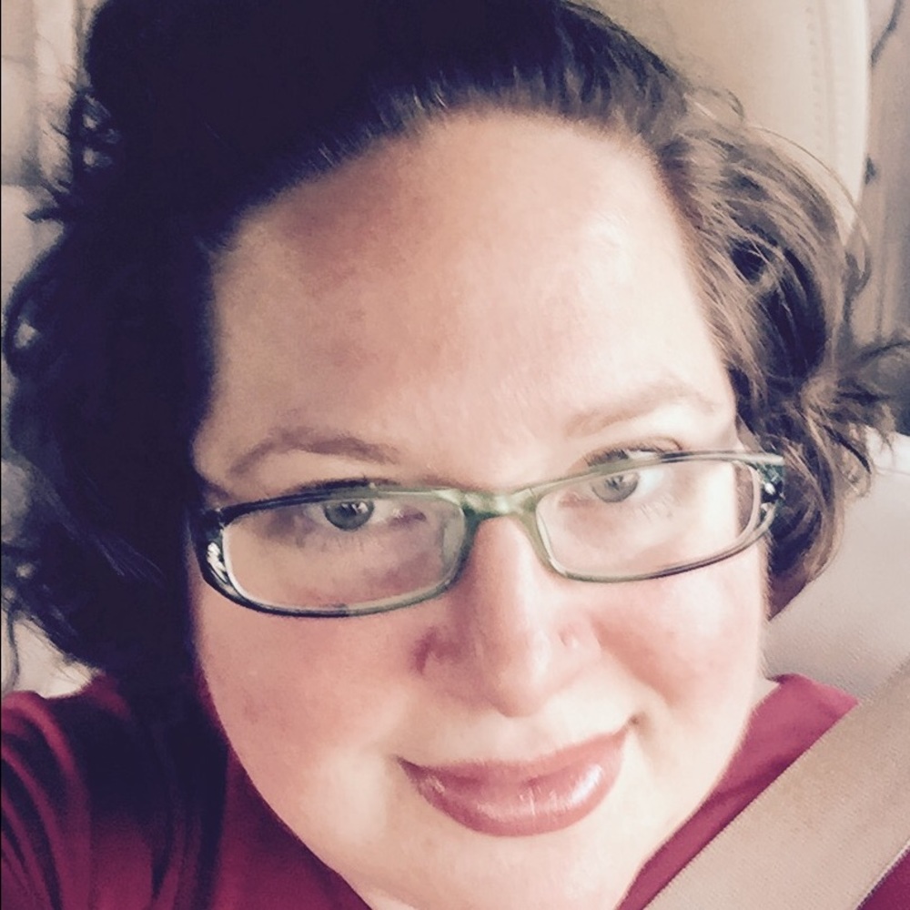 Meet your Posher, Nycole