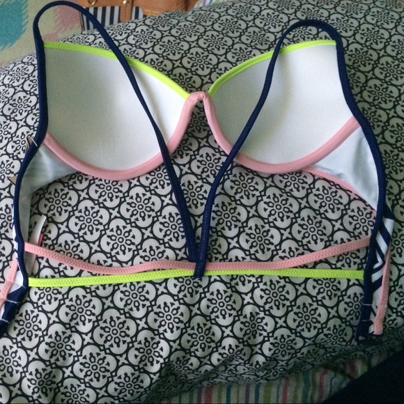 VS SWIM - Picture 3 of 4