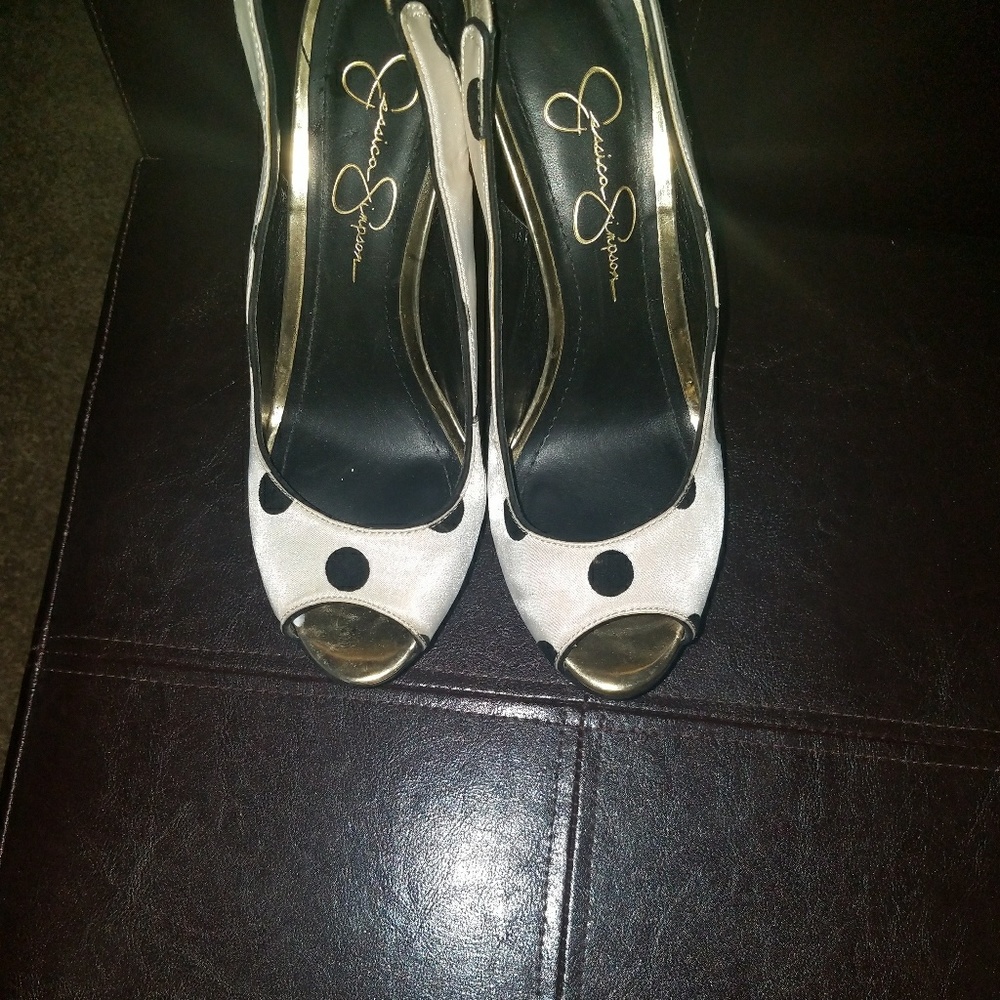 Eye Catching Jessica Simpson Heels...