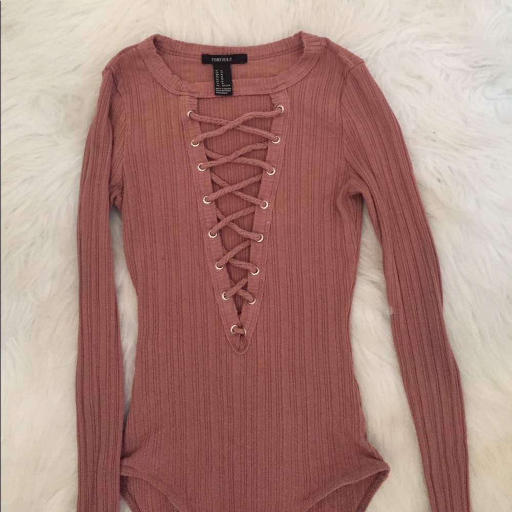 ✨forever 21 bodysuit✨