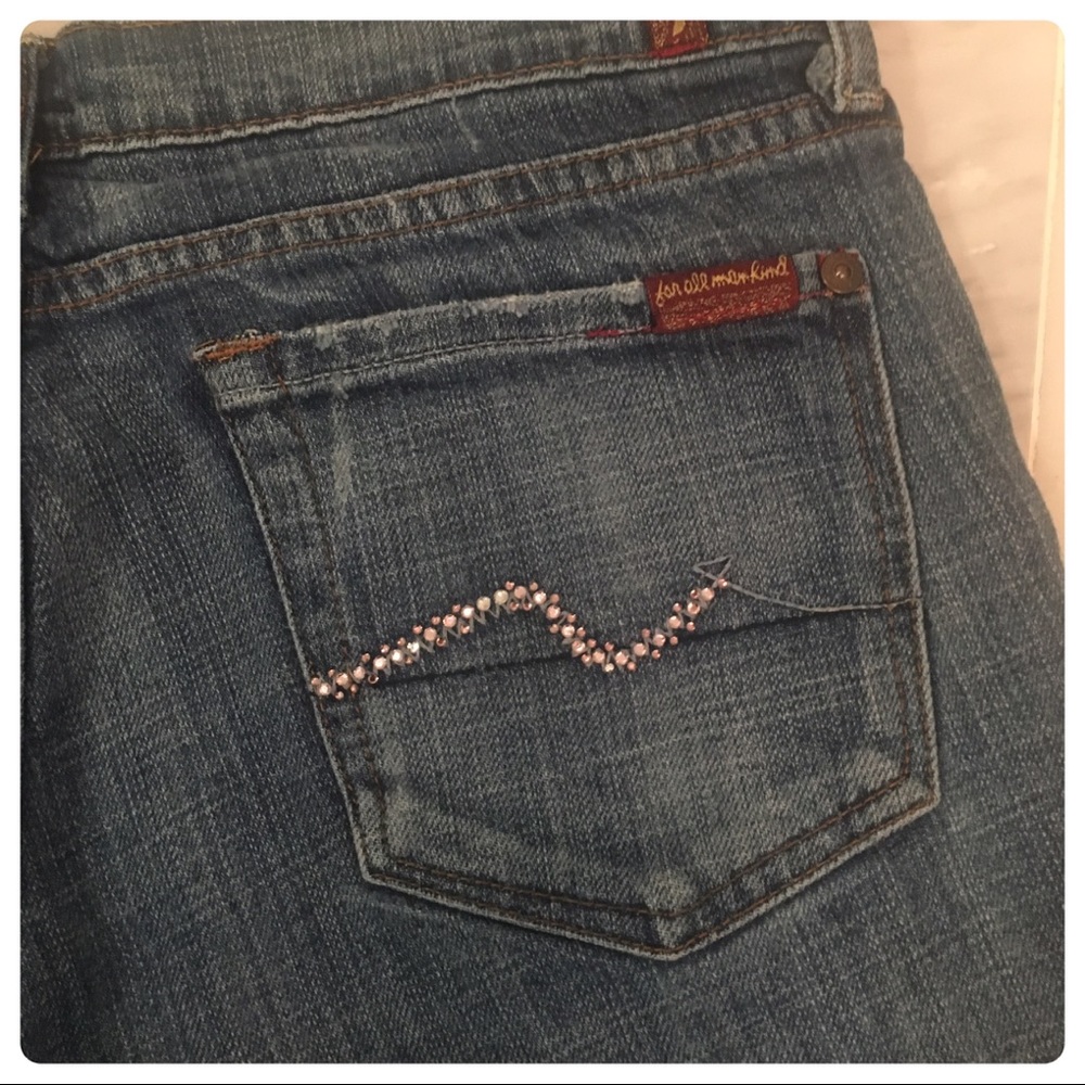 7 For All Mankind Feminine Detailing Jeans - Picture 5 of 8