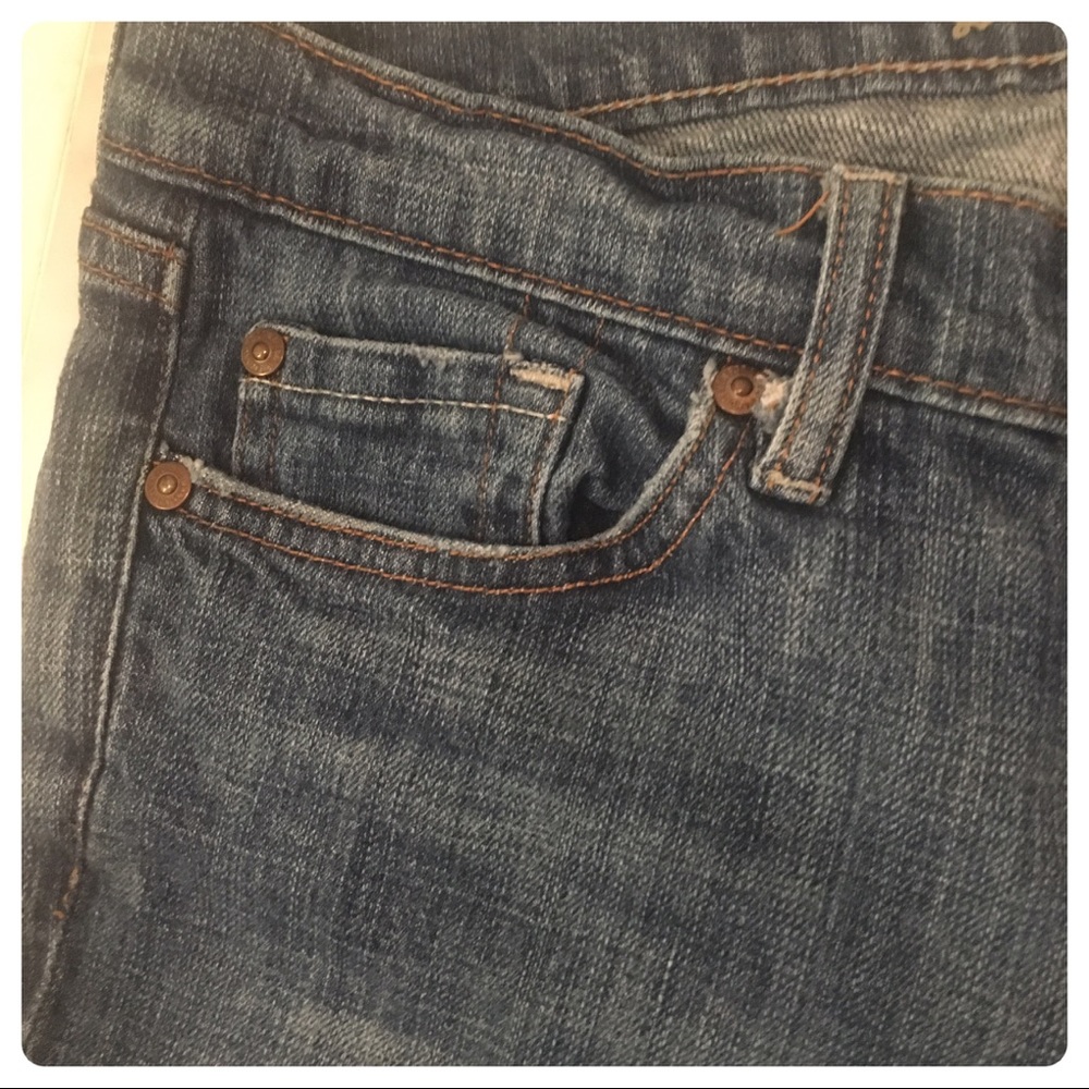 7 For All Mankind Feminine Detailing Jeans - Picture 6 of 8