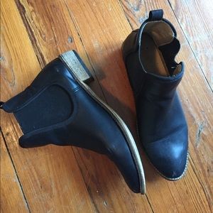 American Eagle Chelsea Boots