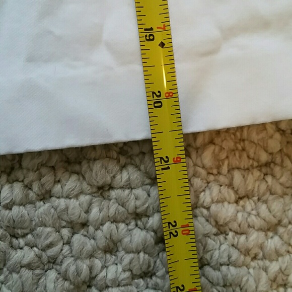 Donated! BLOOMINGDALE'S white skirt! Sz 10. - Picture 7 of 8