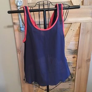 Women's scalloped bottom tank