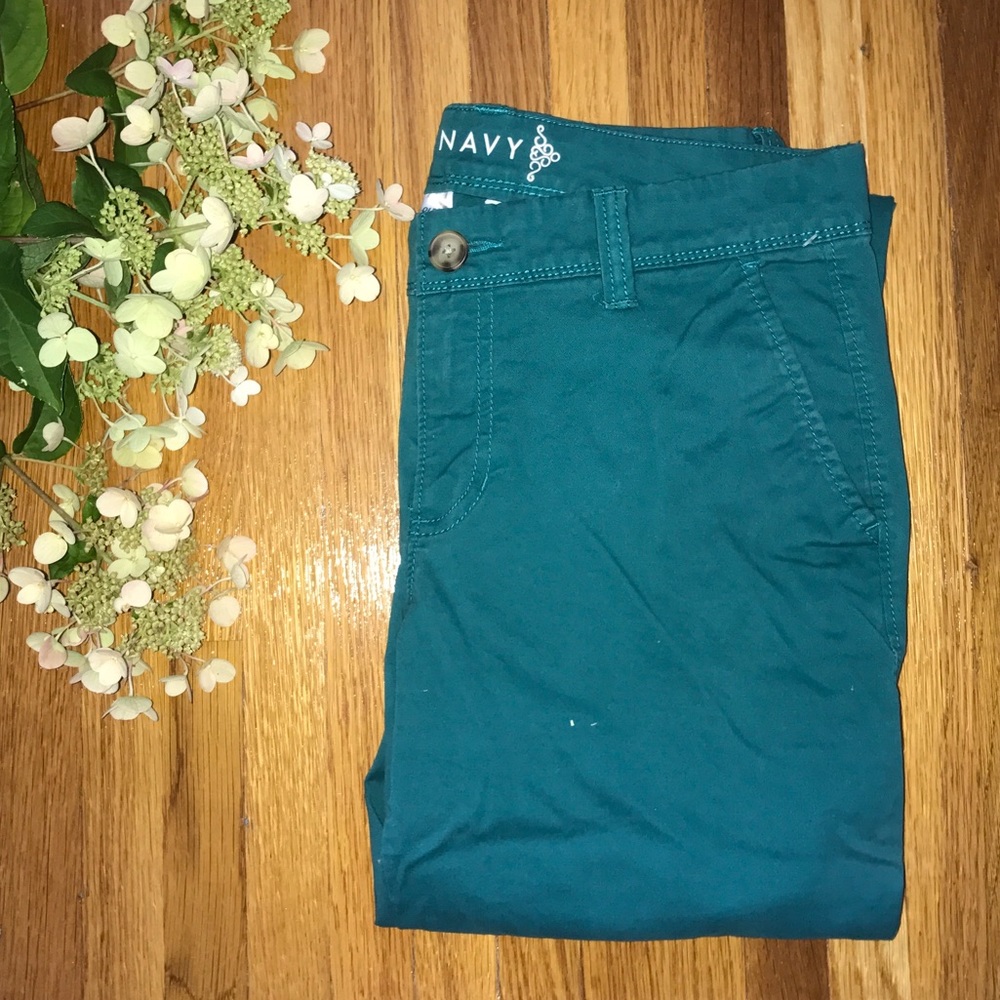 Old Navy Cropped Pants