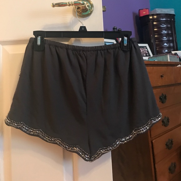 Shorts - Picture 2 of 2